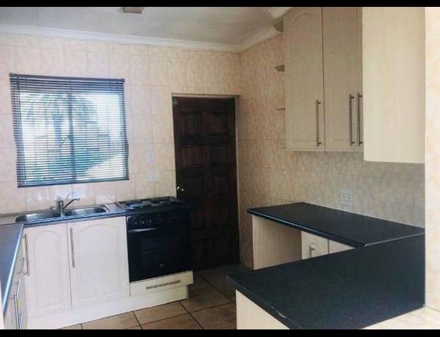 2 BEDROOM PROPERTY TO RENT IN NORTHMEAD
